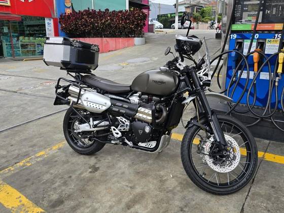 TRIUMPH BONNEVILLE SCRAMBLER 1200 XC 